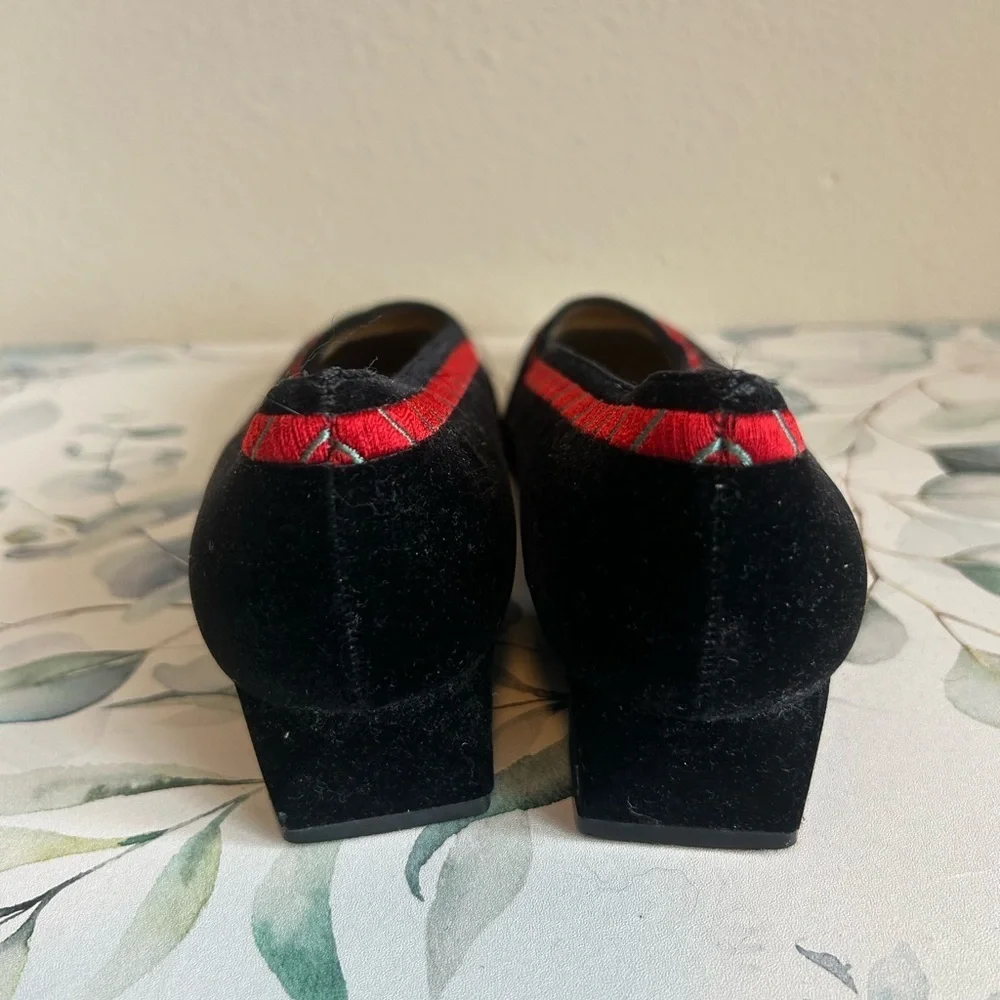 Vintage Nina Holiday Heels